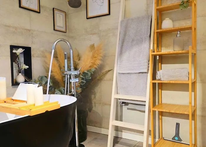 Holiday home La Maison Du Bord De Seine La Mailleraye-sur-Seine